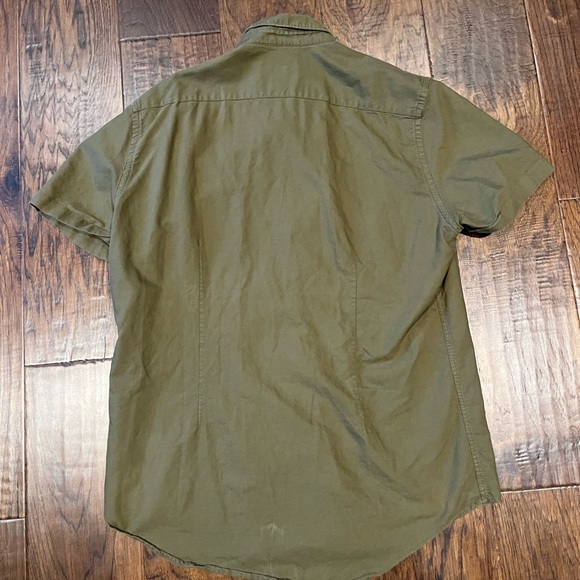 Zara Short Sleeve Green Button Up - Picture 5 of 5